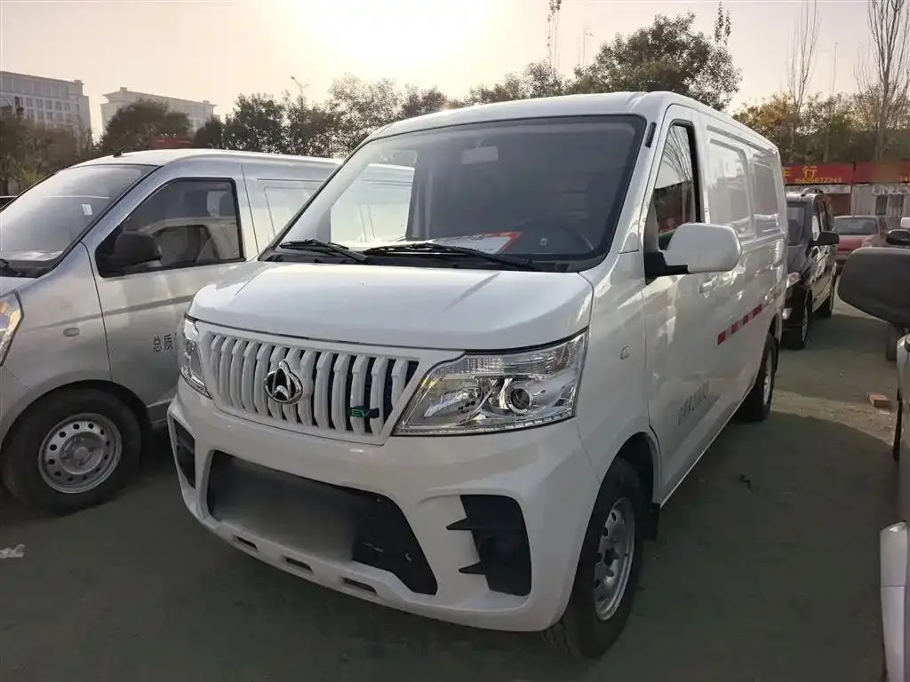 Changan Kaicene Changan Ruixing EM60 2023 pure electric van transporter 4525 length flat top double door 2 seats 60kW 38.7kWh — photo 1