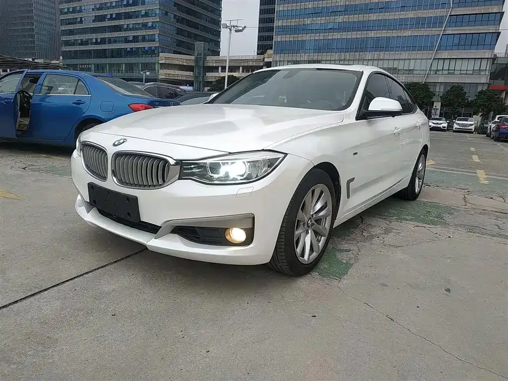 BMW 3 Series 3 Series GT 2013 320i Fashion Design Package — photo 1