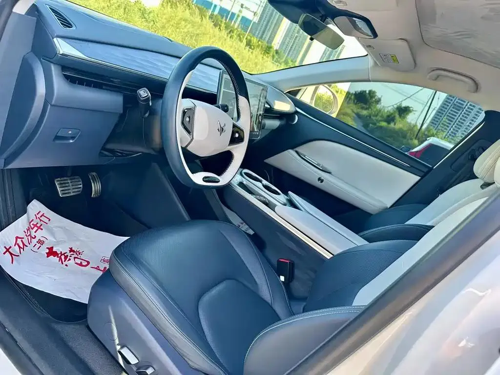 Arcfox ARCFOX αT5 Jihu Alphard T5 2024 520 PRO — Ver foto 4