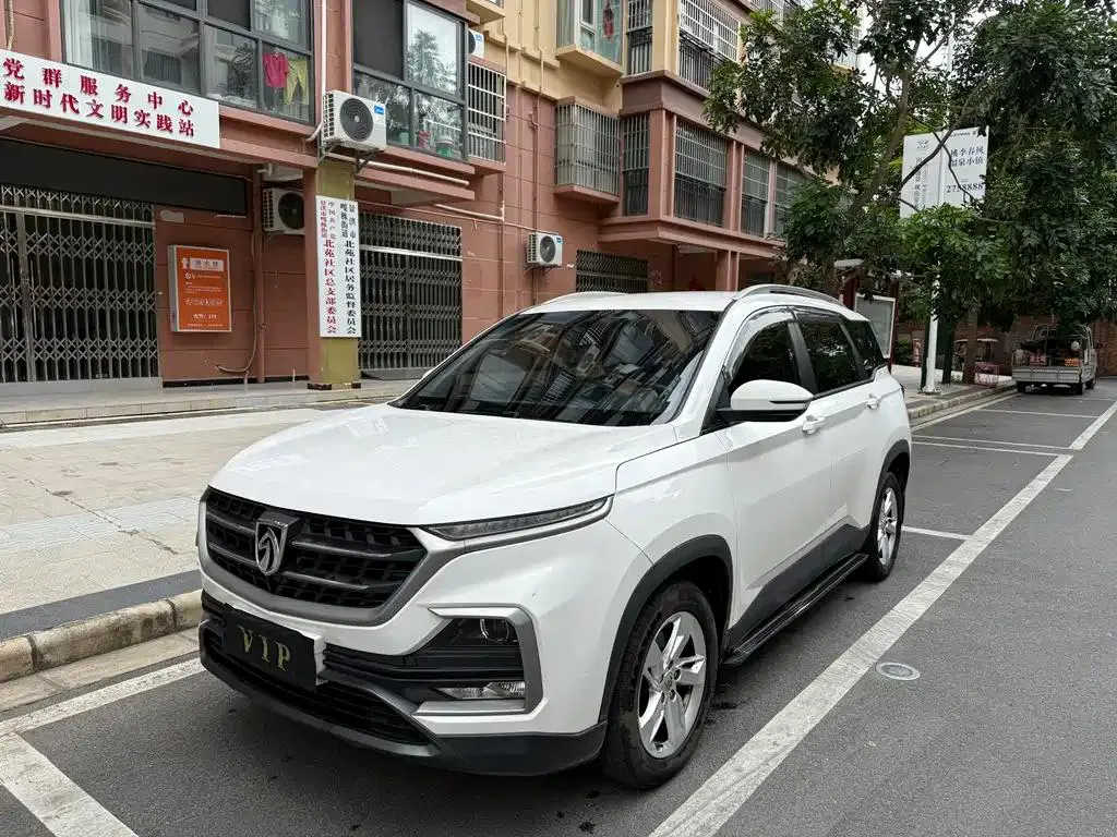 Baojun 530 530 2019 1.5T CVT Elite National VI — photo 1