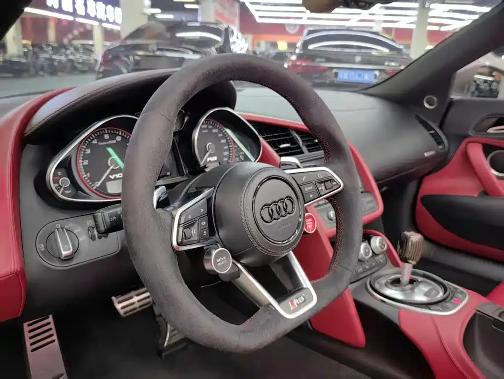 Audi R8 R8 2014 Spyder 5.2 FSI quattro — Смотреть фото 6