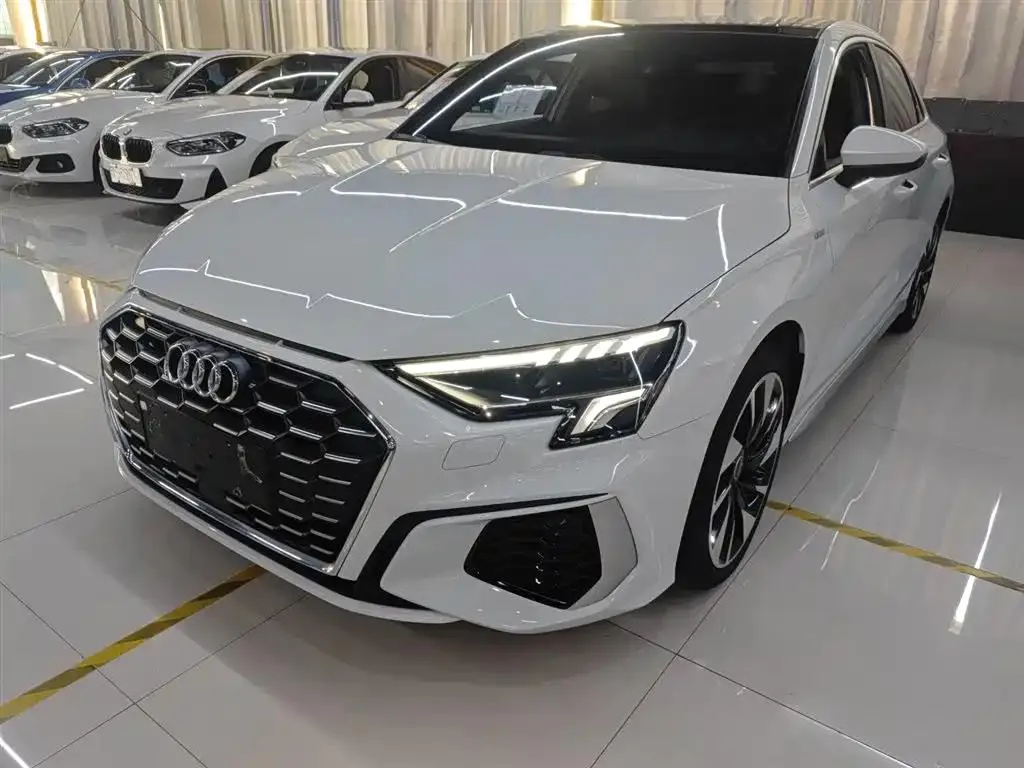 Audi A3 A3 2023 facelift A3L Limousine 35 TFSI stylish sports model — photo 1