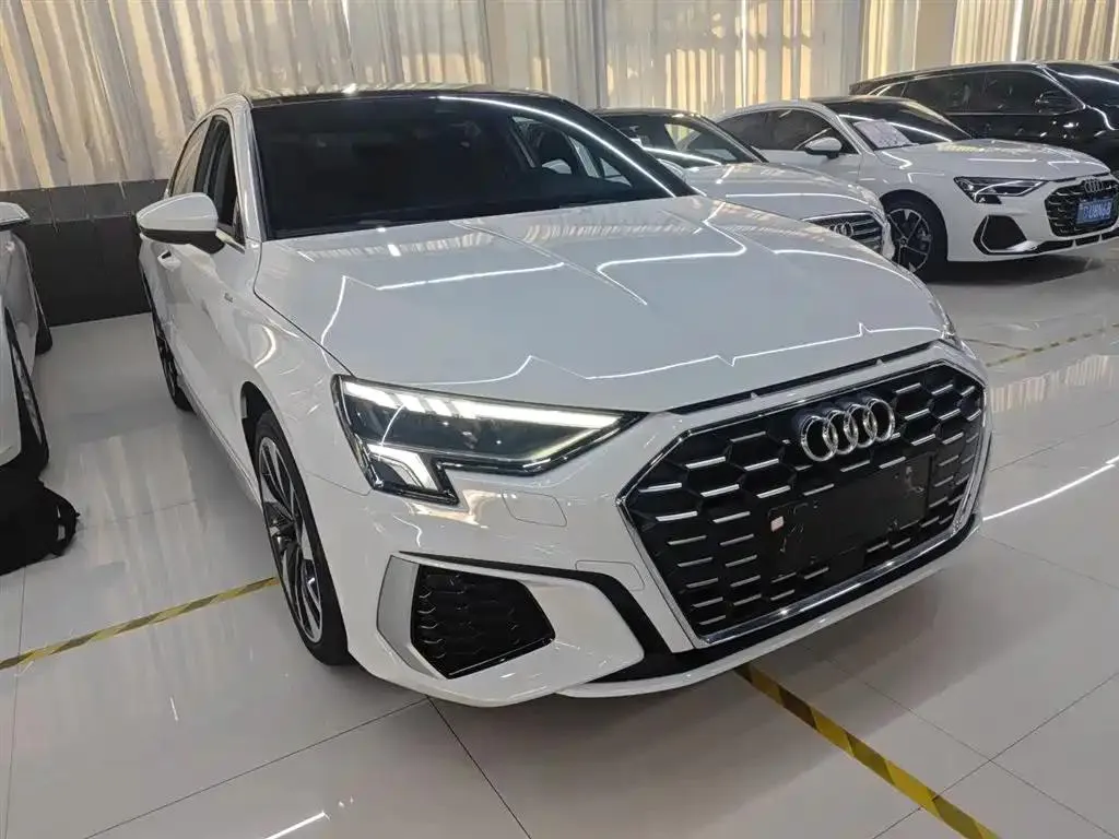 Audi A3 A3 2023 facelift A3L Limousine 35 TFSI stylish sports model — View photo 4
