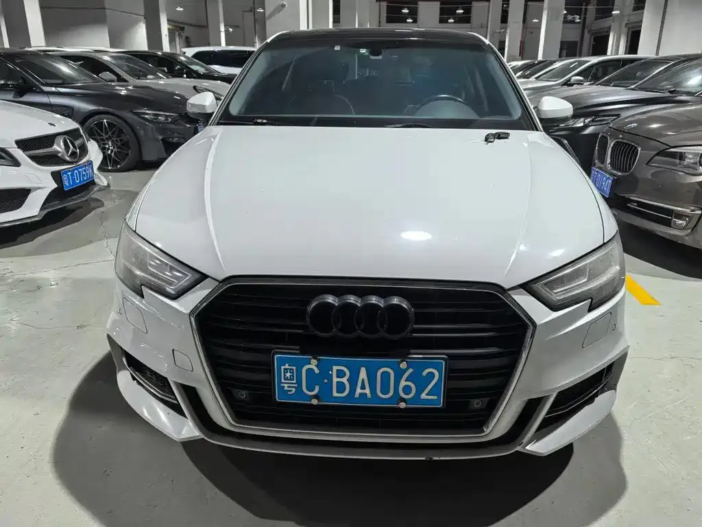 Audi A3 A3 2019 Sportback 35 TFSI Sports National V — عرض الصورة 5