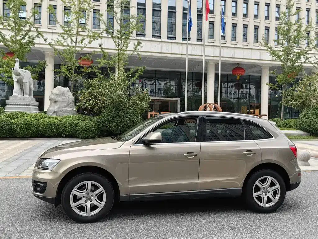 Audi Q5 Q5 2010 2.0TFSI Technology Edition — View photo 2