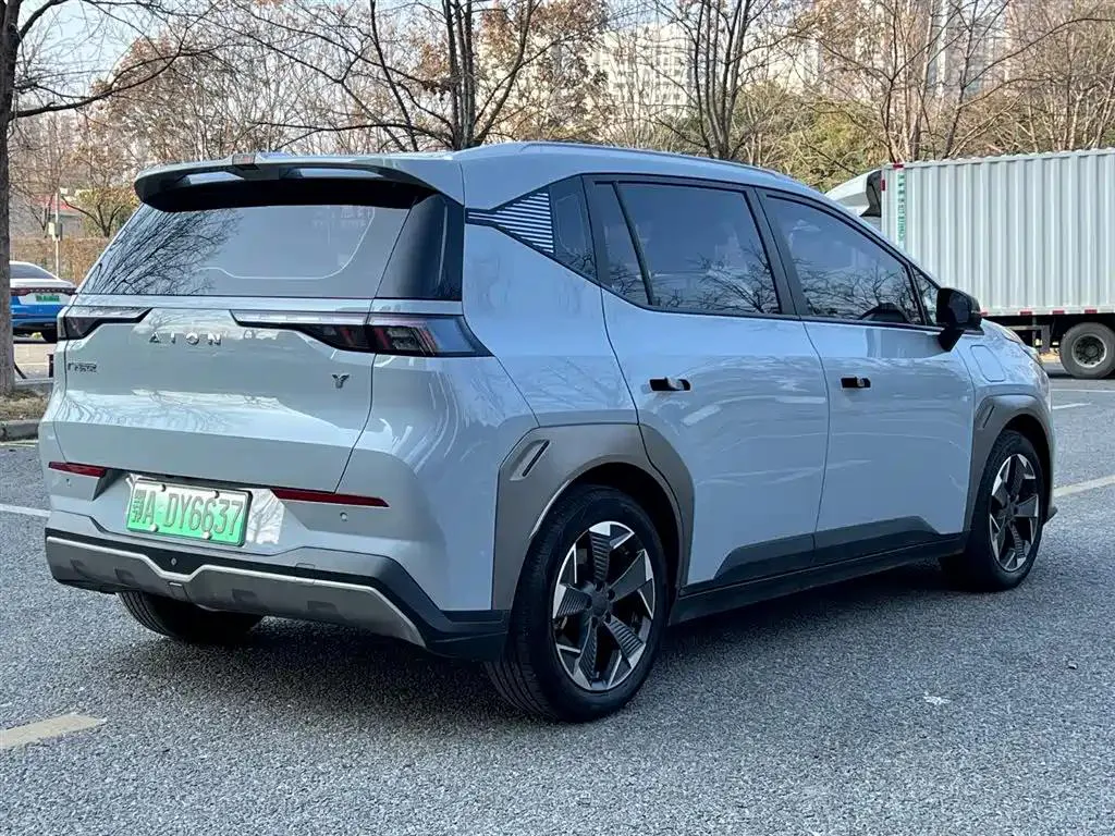 Aion AION Y Y 2022 70 Smart Edition Ternary Lithium — Ver foto 5