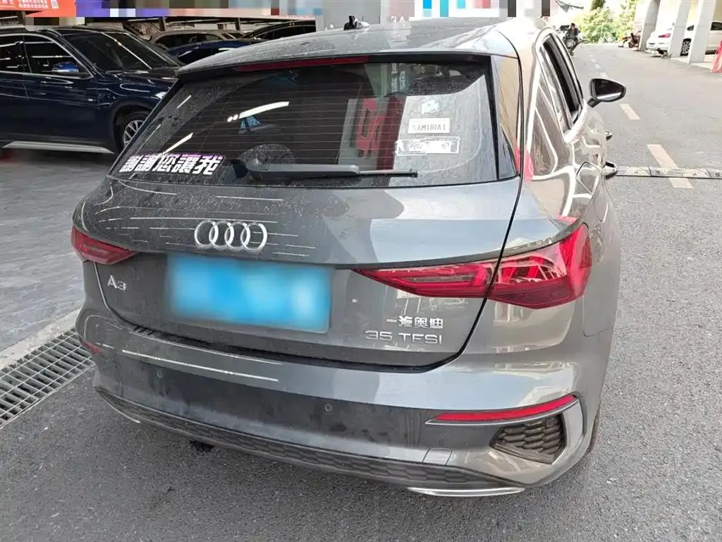 Audi A3 A3 2021 Sportback 35 TFSI Enjoy Life Edition — Voir la photo 6