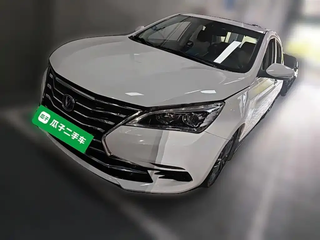 Changan Changan Eado DT — Branco