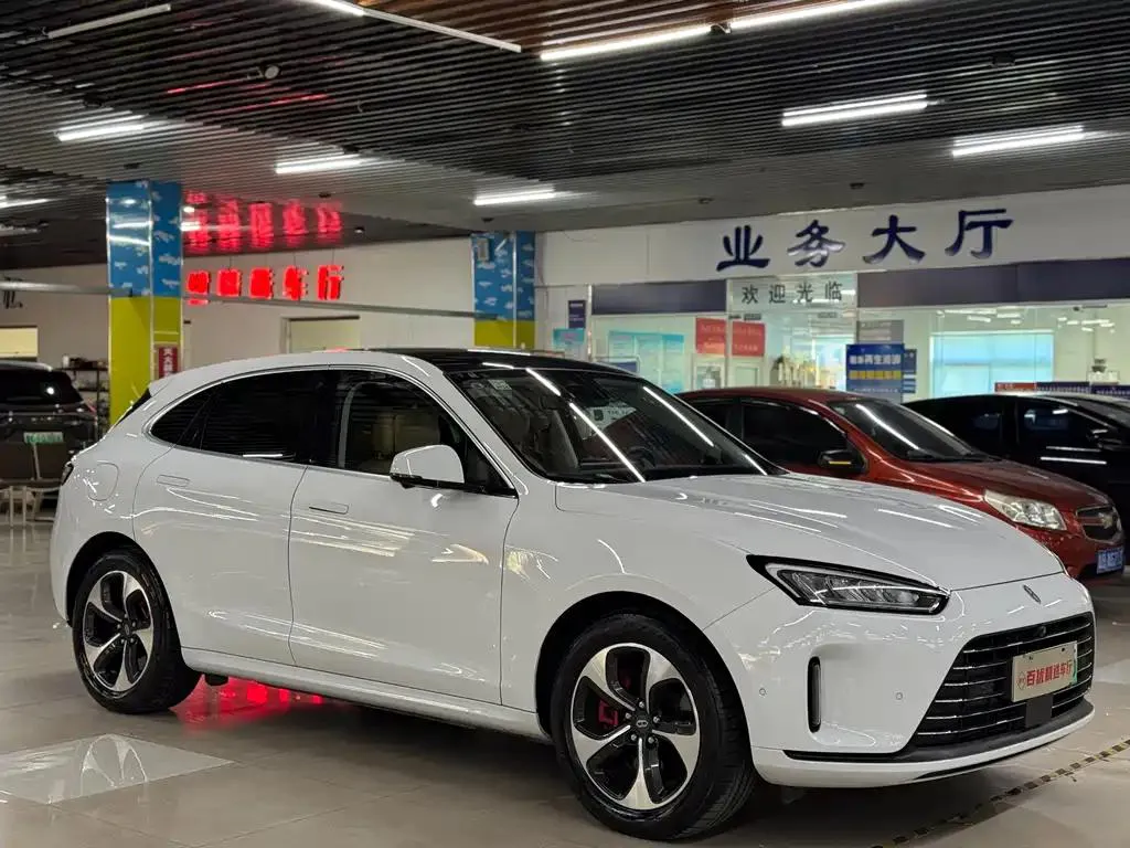 AITO M5 M5 2022 Extended Range 4WD Performance Edition — Смотреть фото 3