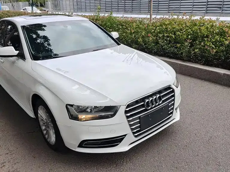 Audi A4L A4L 2015 30 TFSI Automatic Comfort Edition — عرض الصورة 4