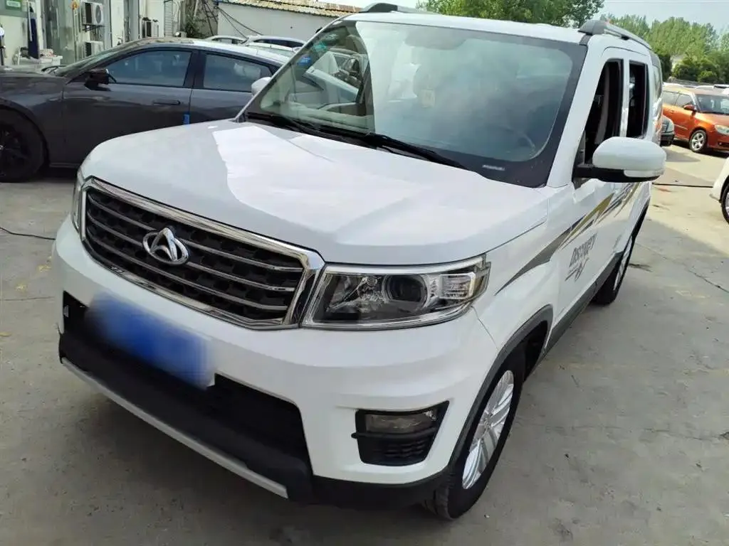 Changan Changan Oshan X70A — Branco