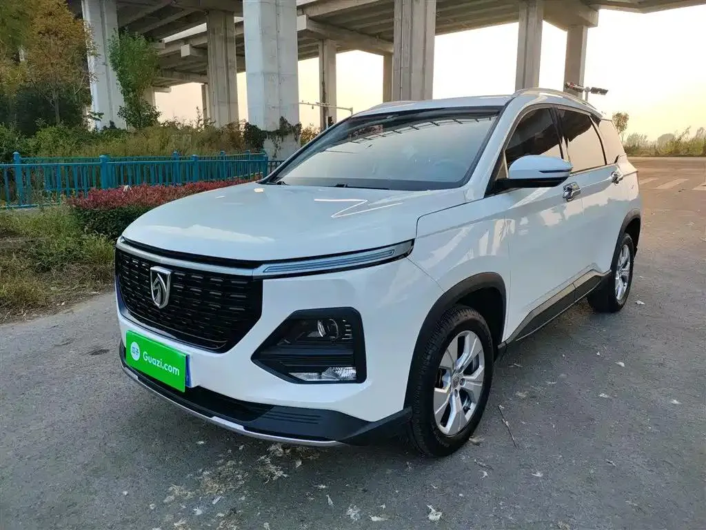 Baojun 530 530 2021 Global Car Anniversary Edition 1.5T Manual Comfort 5 Seaters — photo 1