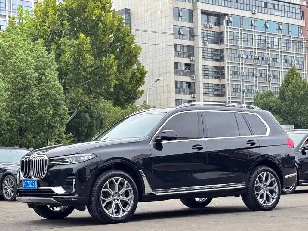BMW X7 X7 2020 xDrive40i Exclusive M Sport Package — photo 1