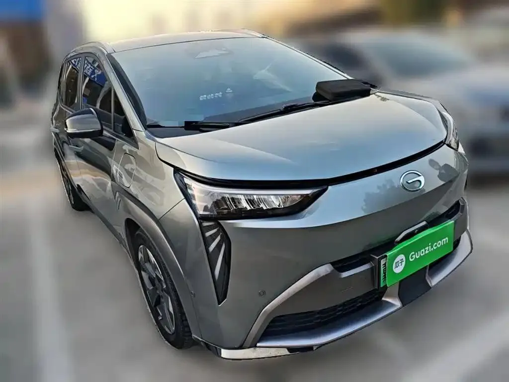 Aion AION Y Y 2022 70 Intelligent Driving Edition Lithium Iron Phosphate — عرض الصورة 4