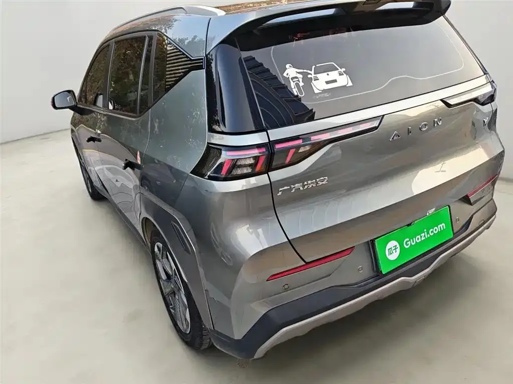 Aion AION Y Y 2022 70 Intelligent Driving Edition Lithium Iron Phosphate — عرض الصورة 5