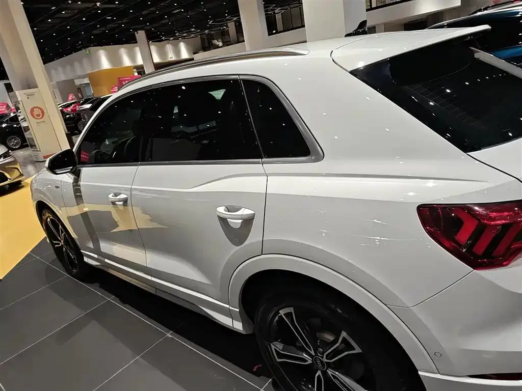 Audi Q3 Q3 2022 45 TFSI quattro Stylish and Dynamic — Voir la photo 5