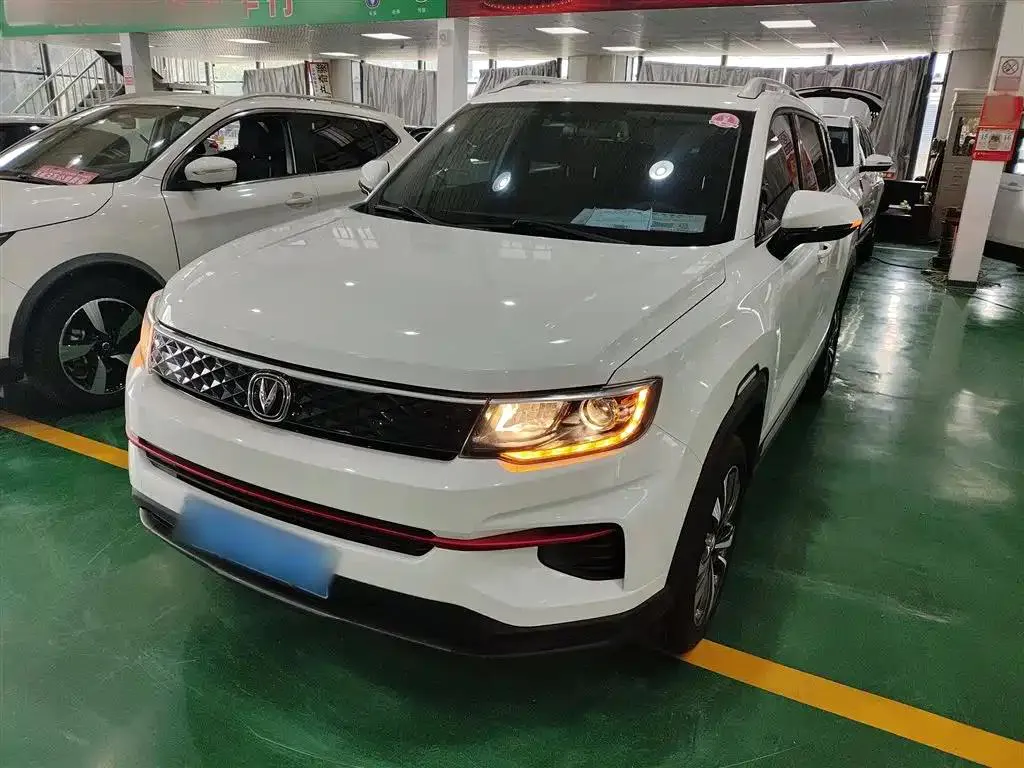 Changan CS35 Plus CS35PLUS 2021 Honor Million Edition 1.6L CVT Deluxe Edition — photo 1
