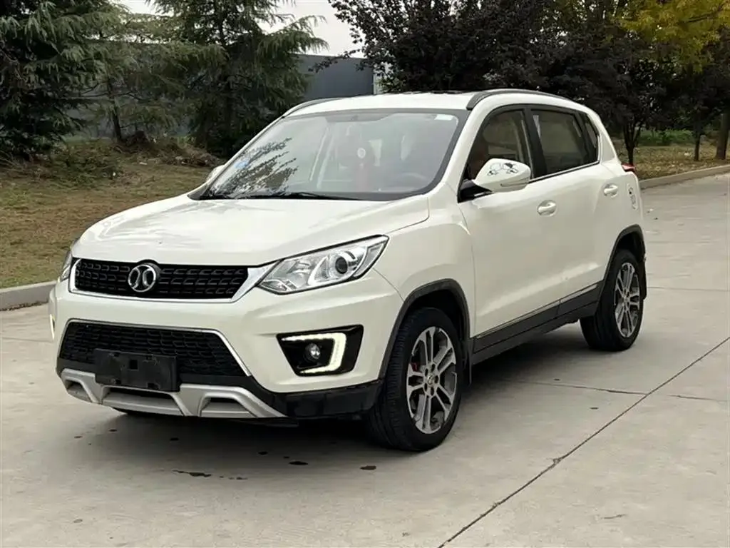 BAIC Motor Beijing Senova X35 2016 1.5L Manual Deluxe Edition — photo 1