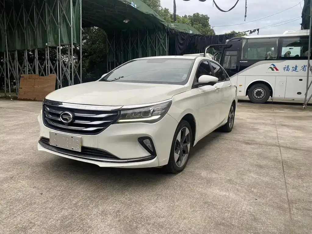 GAC Trumpchi Trumpchi Trumpchi GA4 2018 200T Automatic Premium Edition — photo 1