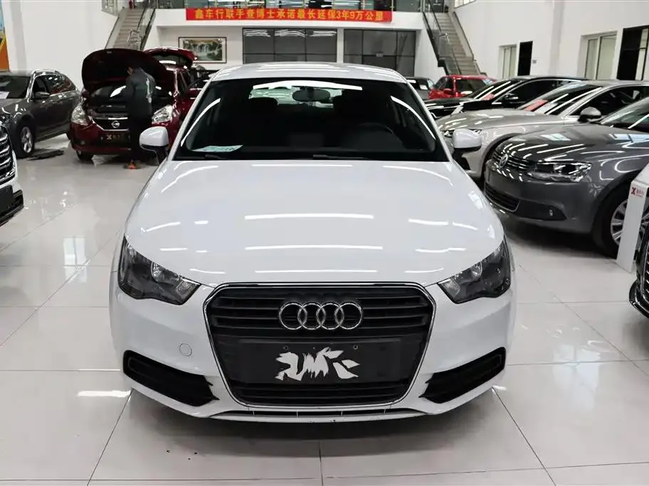 Audi A1 A1 2012 1.4 TFSI Urban — Voir la photo 2