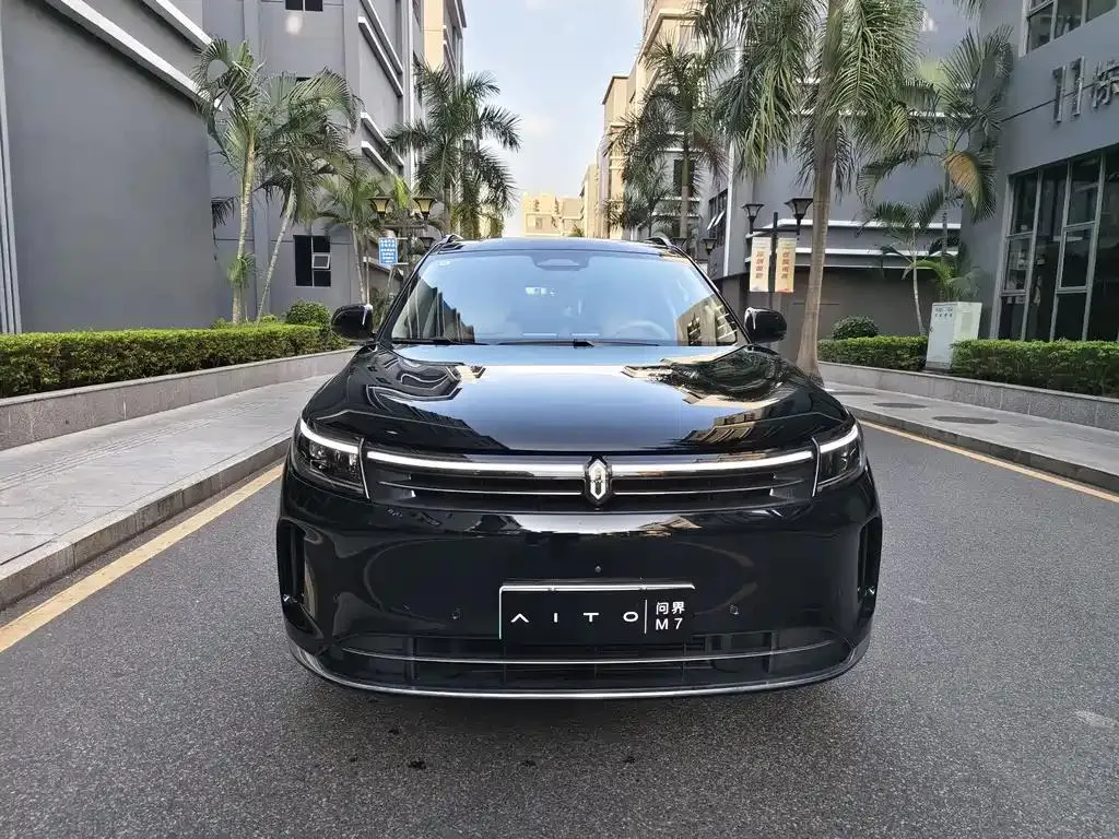 AITO M7 Wenjie M7 2024 1.5T Intelligent Driving Rear-wheel Drive Pro Edition 6 Seaters — عرض الصورة 2
