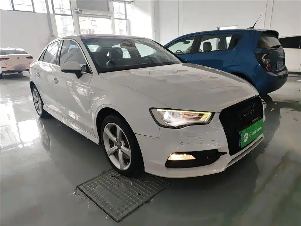 Audi A3 A3 (Imported) 2014 Limousine 40 TFSI S line Luxury — عرض الصورة 4