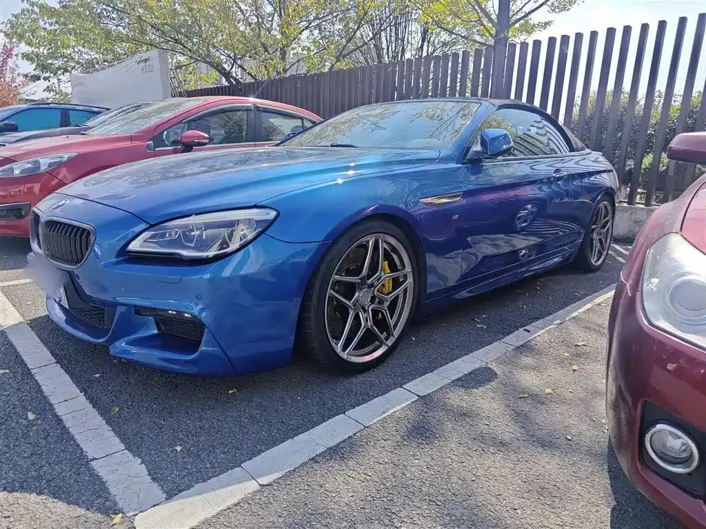 BMW BMW 6 Series — أزرق