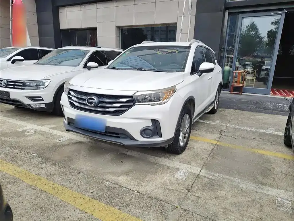 GAC Trumpchi Trumpchi Trumpchi GS4 2017 200T G-DCT 2WD Comfort Edition — photo 1