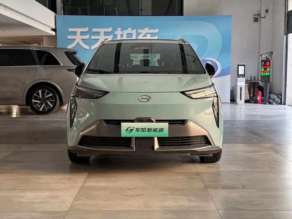 Aion AION Y Y 2022 80 Smart Driving Edition — View photo 2