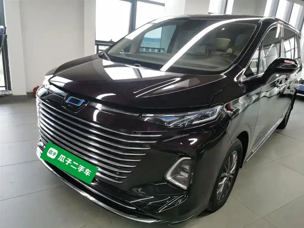 Bestune M9 M9 2023 2.0T Premium Edition — photo 1