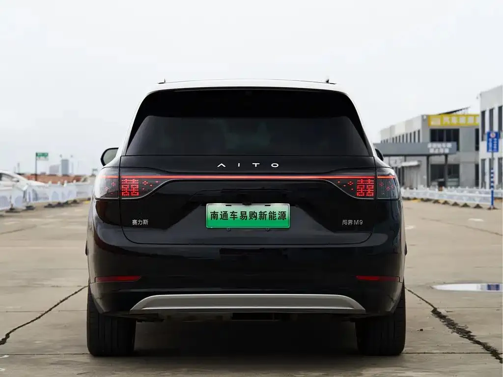 AITO Question AITO Wenjie M9 2024 Extended Range Max Edition 52kWh 6-seater Edition — Ver foto 5