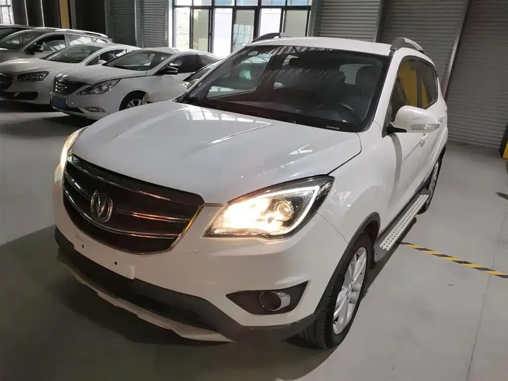 Changan CS35 CS35 2017 1.6L Manual Luxury Edition — photo 1