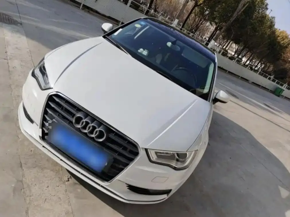 Audi A3 A3 2015 Limousine 35 TFSI Millionth Anniversary Smart Edition — photo 1