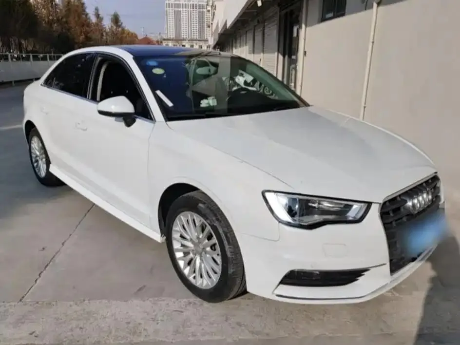 Audi A3 A3 2015 Limousine 35 TFSI Millionth Anniversary Smart Edition — Ver foto 6