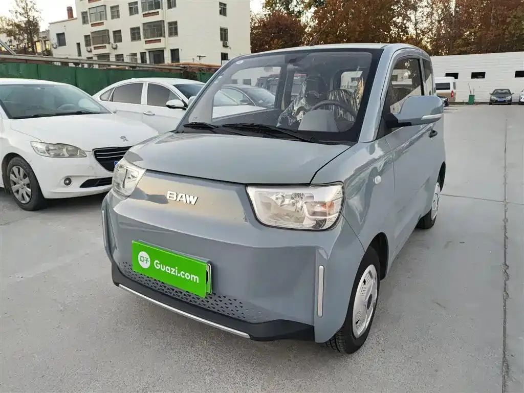 BAW BAW BAIC Yuanbao — Prateado / Cinza