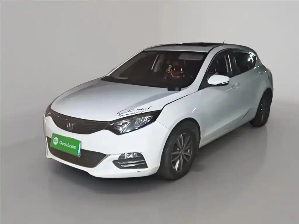 Changan Changan Eado XT — أبيض