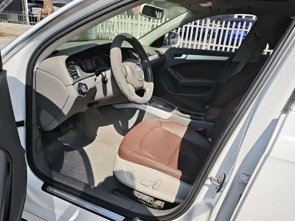 Audi A4L A4L 2012 2.0 TFSI Automatic Technology Edition — View photo 6