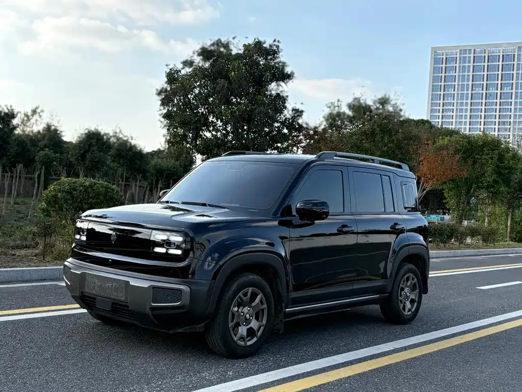 Baojun Yep Yueye Plus 2025 flagship version 5 seats — photo 1