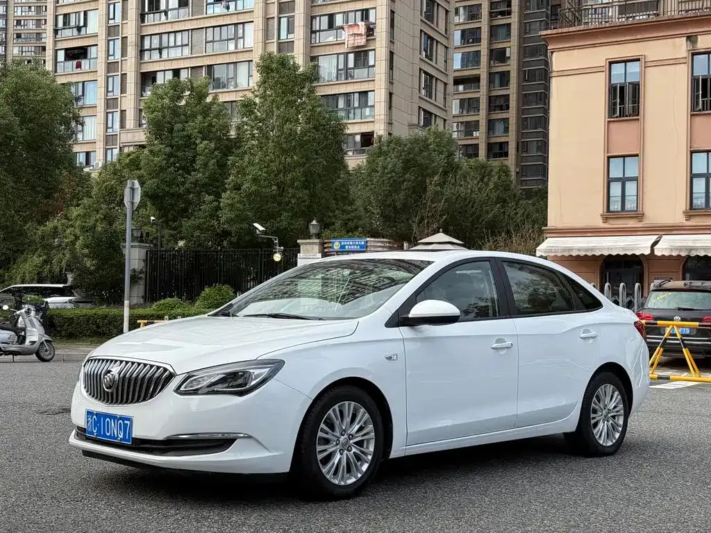 Buick Excelle GT Yinglang 2015 18T Dual Clutch Luxury Model — photo 1