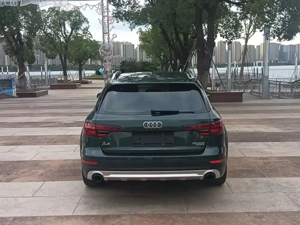 Audi A4 A4 (Imported) 2017 45 TFSI allroad quattro Fashion — View photo 6