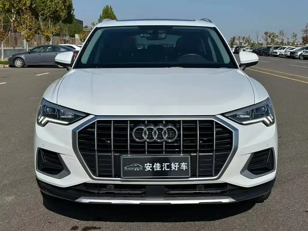 Audi Q3 Q3 2019 35 TFSI Stylish and Elegant — عرض الصورة 2