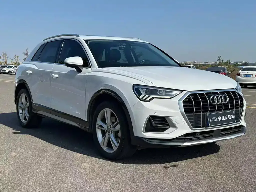 Audi Q3 Q3 2019 35 TFSI Stylish and Elegant — عرض الصورة 3