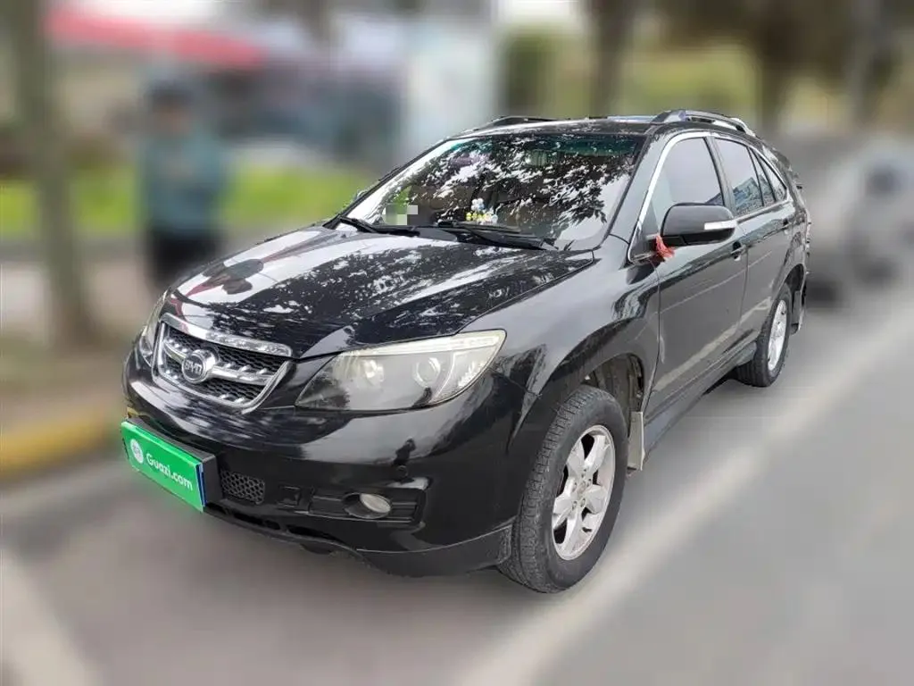 BYD BYD S6 — Чёрный