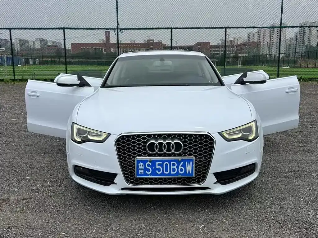 Audi A5 A5 (Imported) 2013 Sportback 40 TFSI — Voir la photo 2