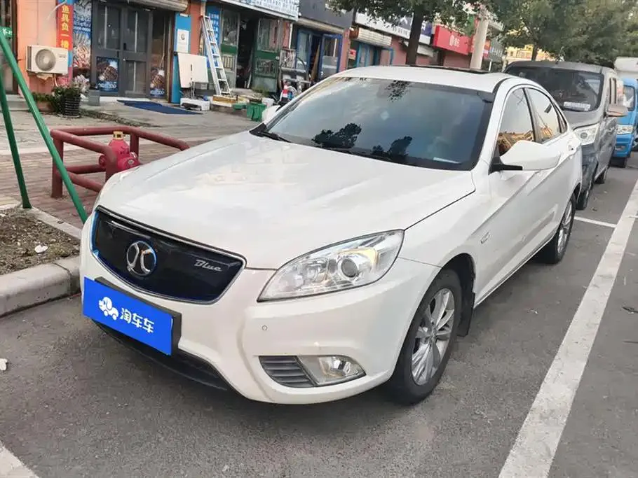 BAIC BJEV BAIC New Energy EU 2017 EU400 Enjoy Edition — photo 1