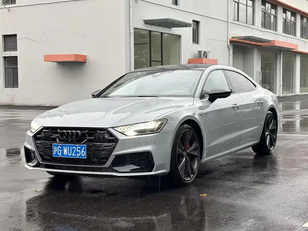 Audi Audi A7L — Plata / Gris