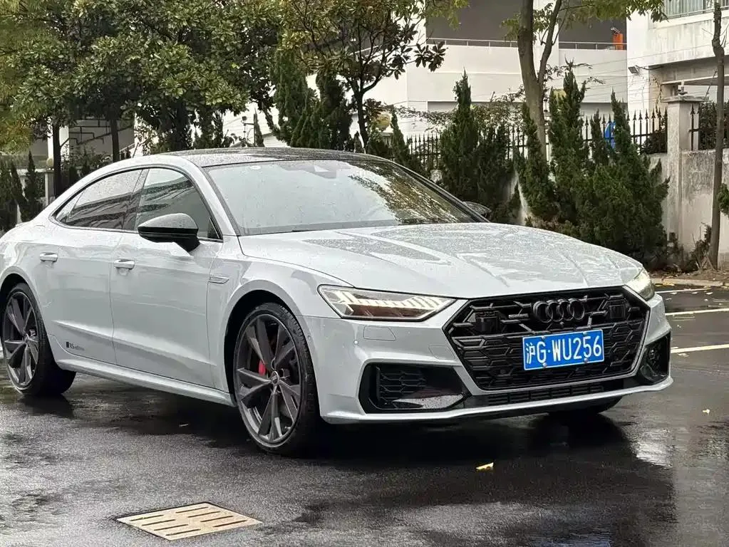 Audi A7L A7L 2024 55 TFSI quattro RS package racing version — View photo 3