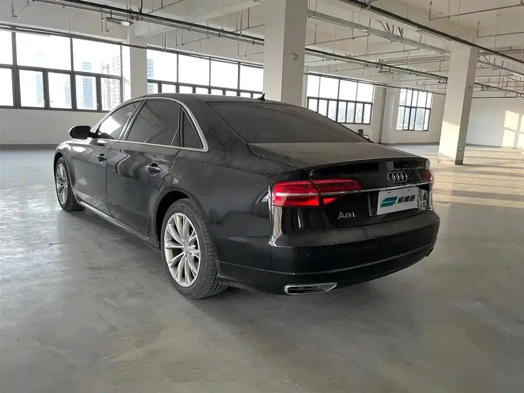 Audi A8 A8 2017 A8L 45 TFSI quattro Leading Elite Edition — Ver foto 4