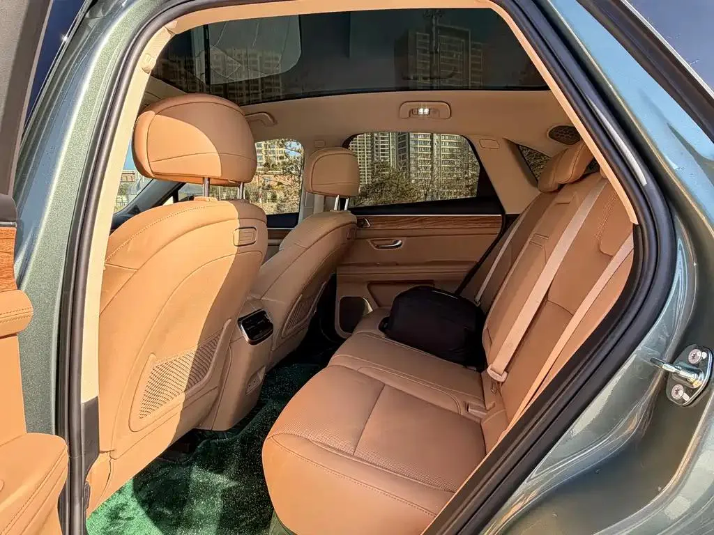 AITO Question AITO M5 2023 Extended Range RWD Standard Edition — Voir la photo 6