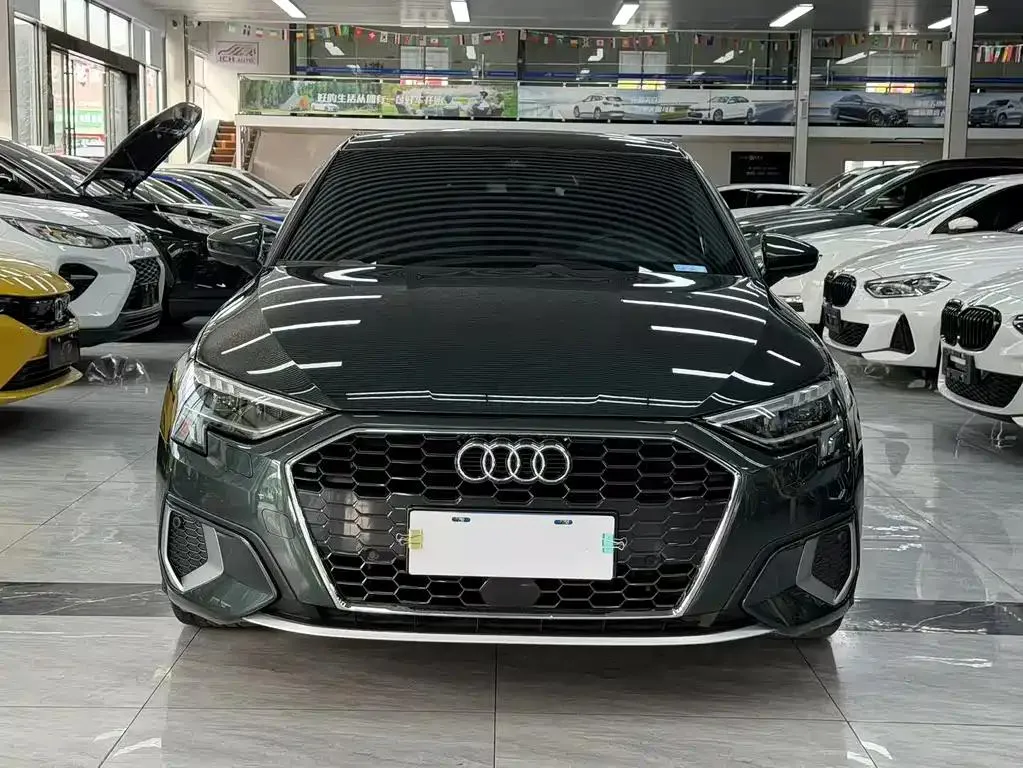 Audi A3 A3 2022 A3L Limousine 35 TFSI Stylish and Elegant — عرض الصورة 3